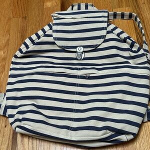 EUC Baggu Canvas Backpack